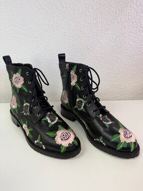 Rebecca Minkoff Black Pink Floral Embroidered Combat Moto Boots Shoe Size 9.5